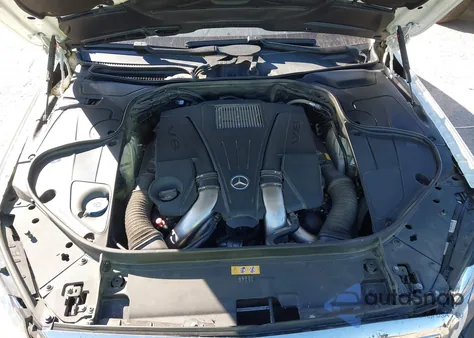 2017 Mercedes-Benz S 550 z USA, uszkodzony, nr VIN WDDUG8CB3HA317078